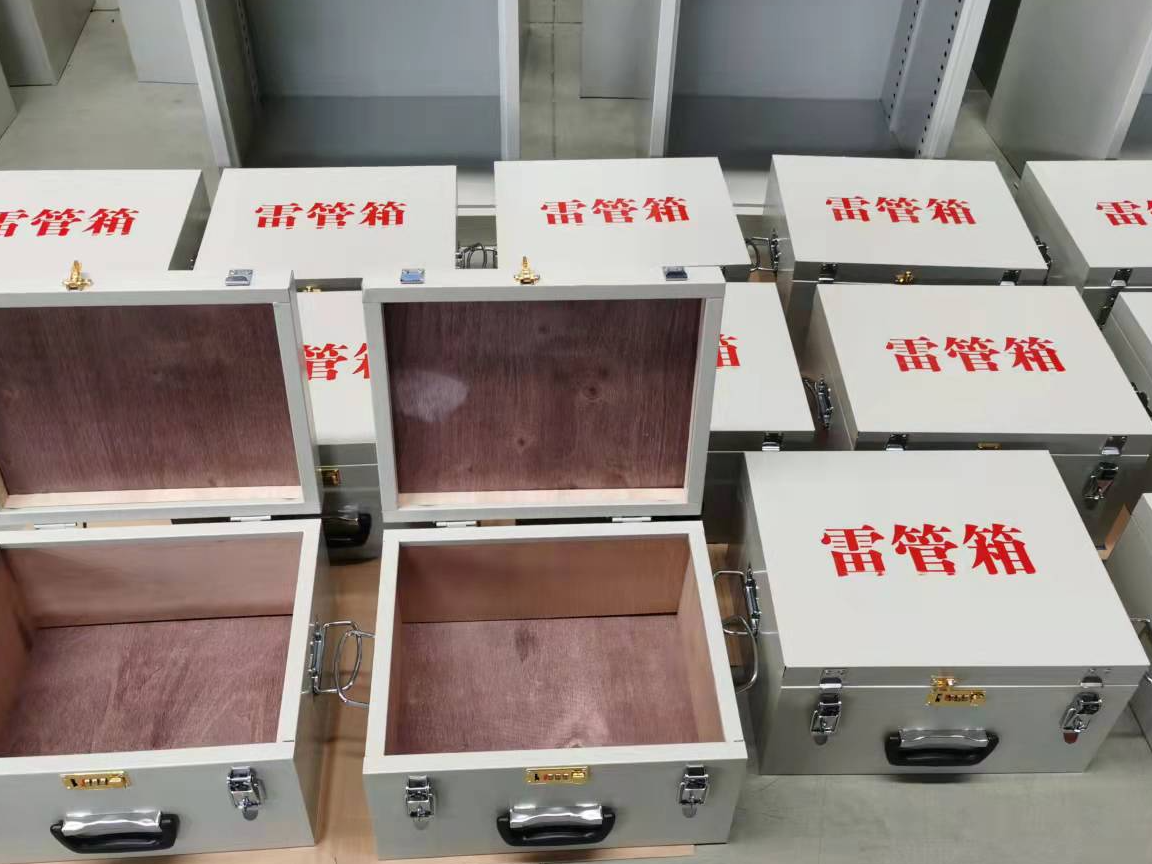 <strong>雷管箱材质选对有多重要？重视危险品的</strong>